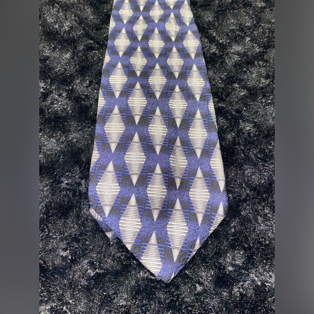 Louis Roth Necktie - Picture 2 of 6